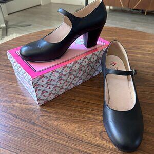 Miguelito Calzado Teatral Black Leather Flamenco Shoes